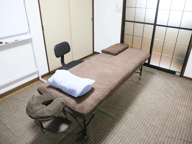 清潔で綺麗な施術室